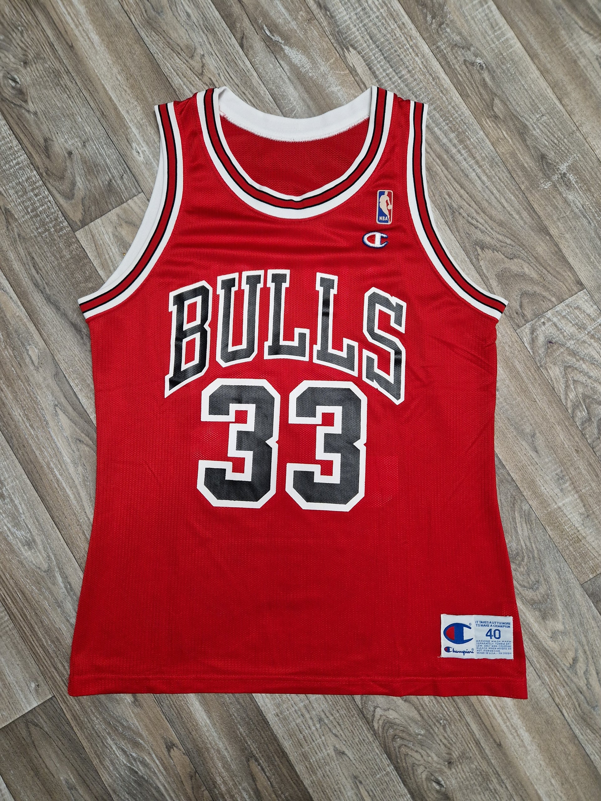 Scottie Pippen Chicago Bulls Jersey Size Medium The Throwback Store