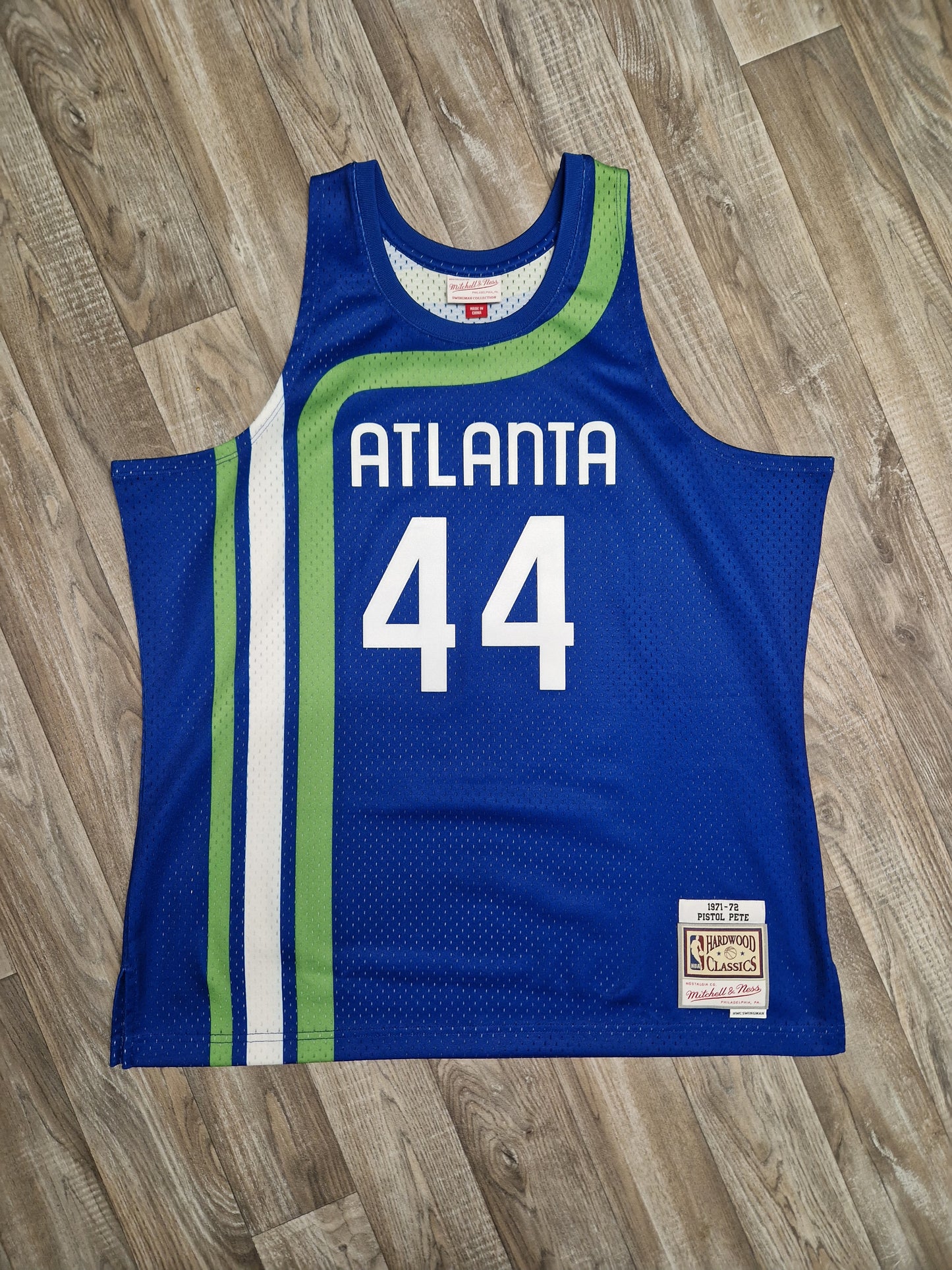 'Pistol' Pete Maravich Atlanta Hawks Jersey Size XL