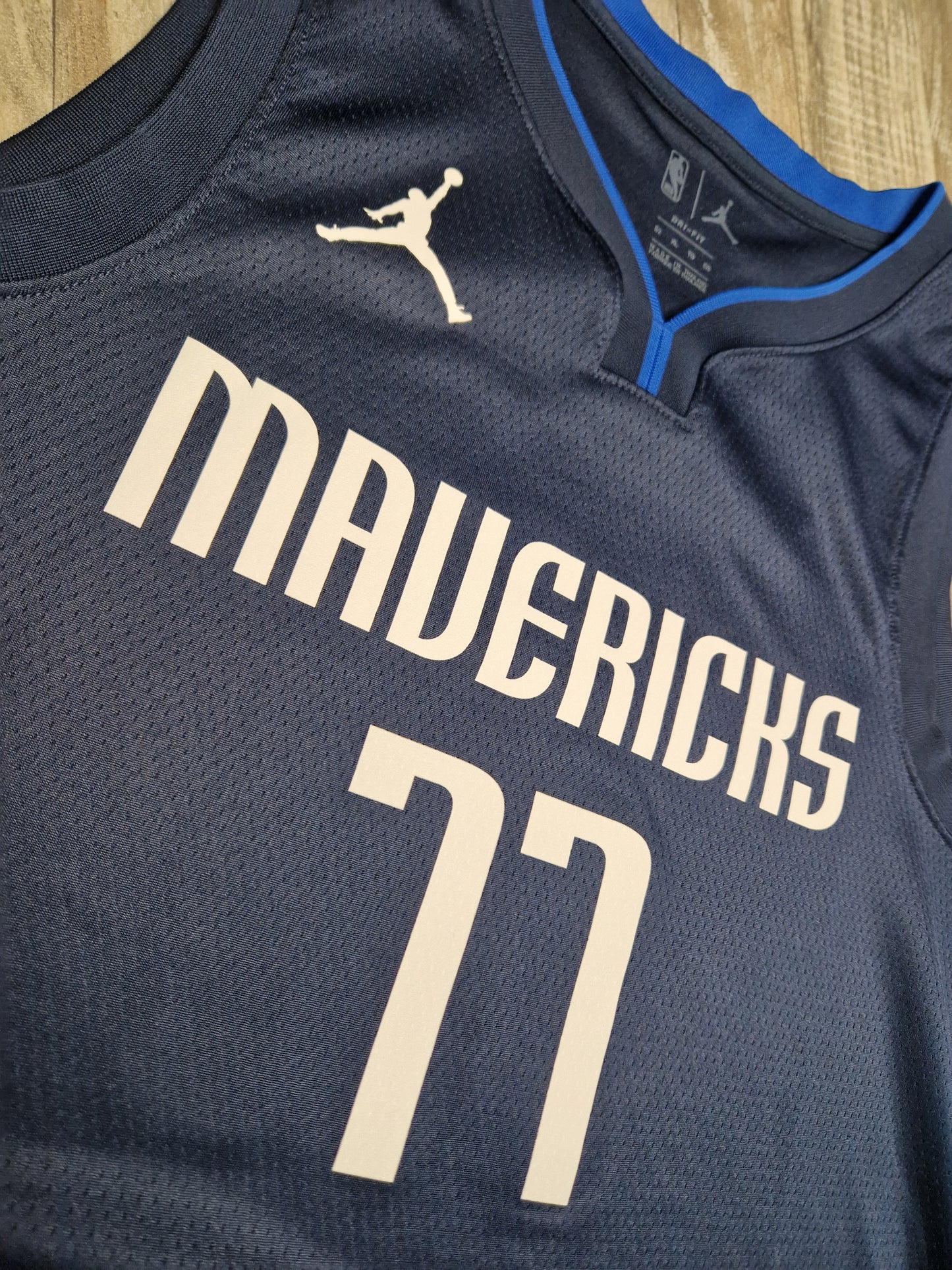 Luka Doncic Dallas Mavericks Jersey Size XL