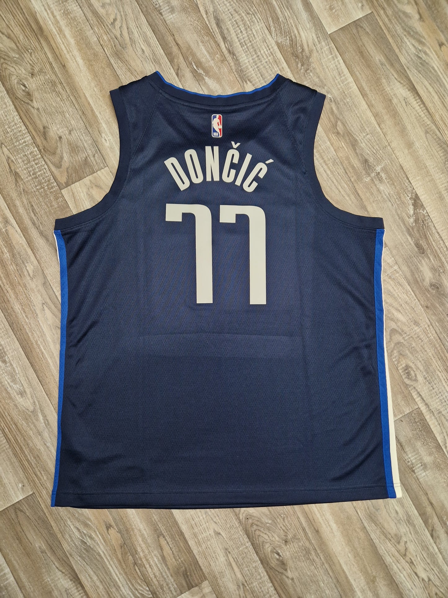 Luka Doncic Dallas Mavericks Jersey Size XL