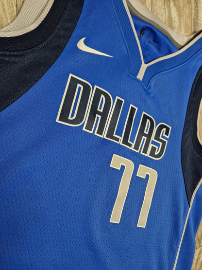 Luka Doncic Dallas Mavericks Jersey Size Small