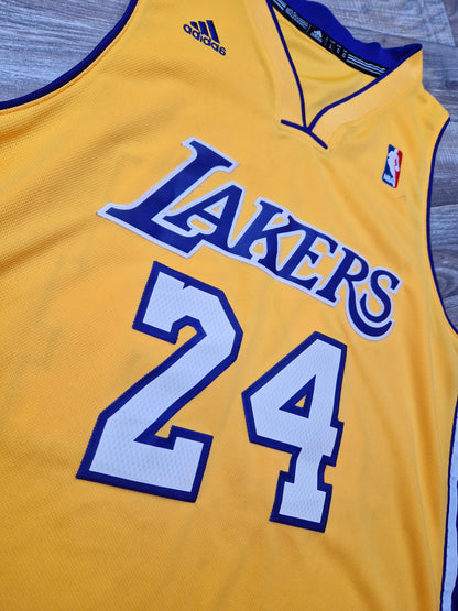 Kobe Bryant Los Angeles Lakers Jersey Size Large