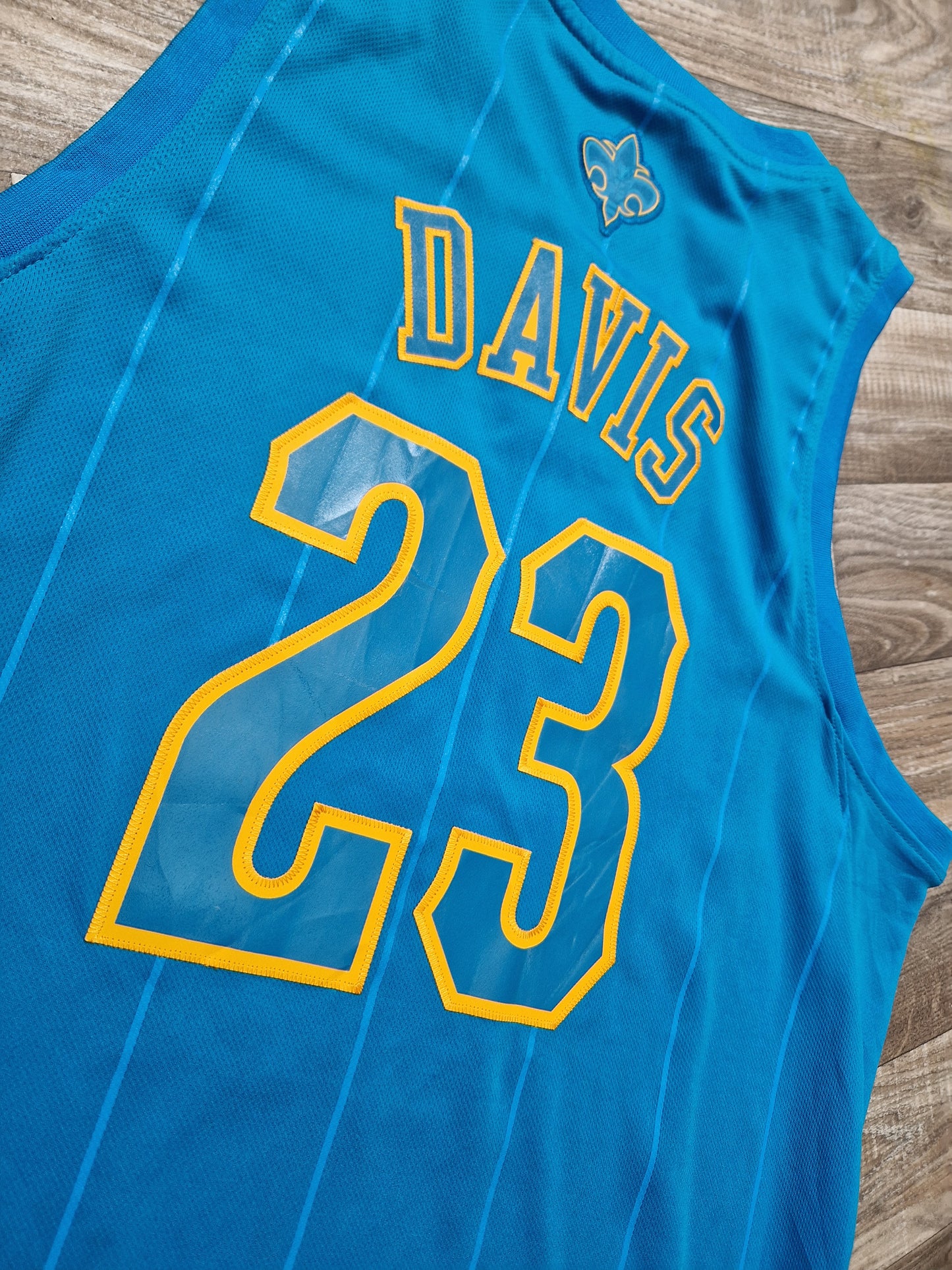 Anthony Davis New Orleans Hornets Jersey Size Large