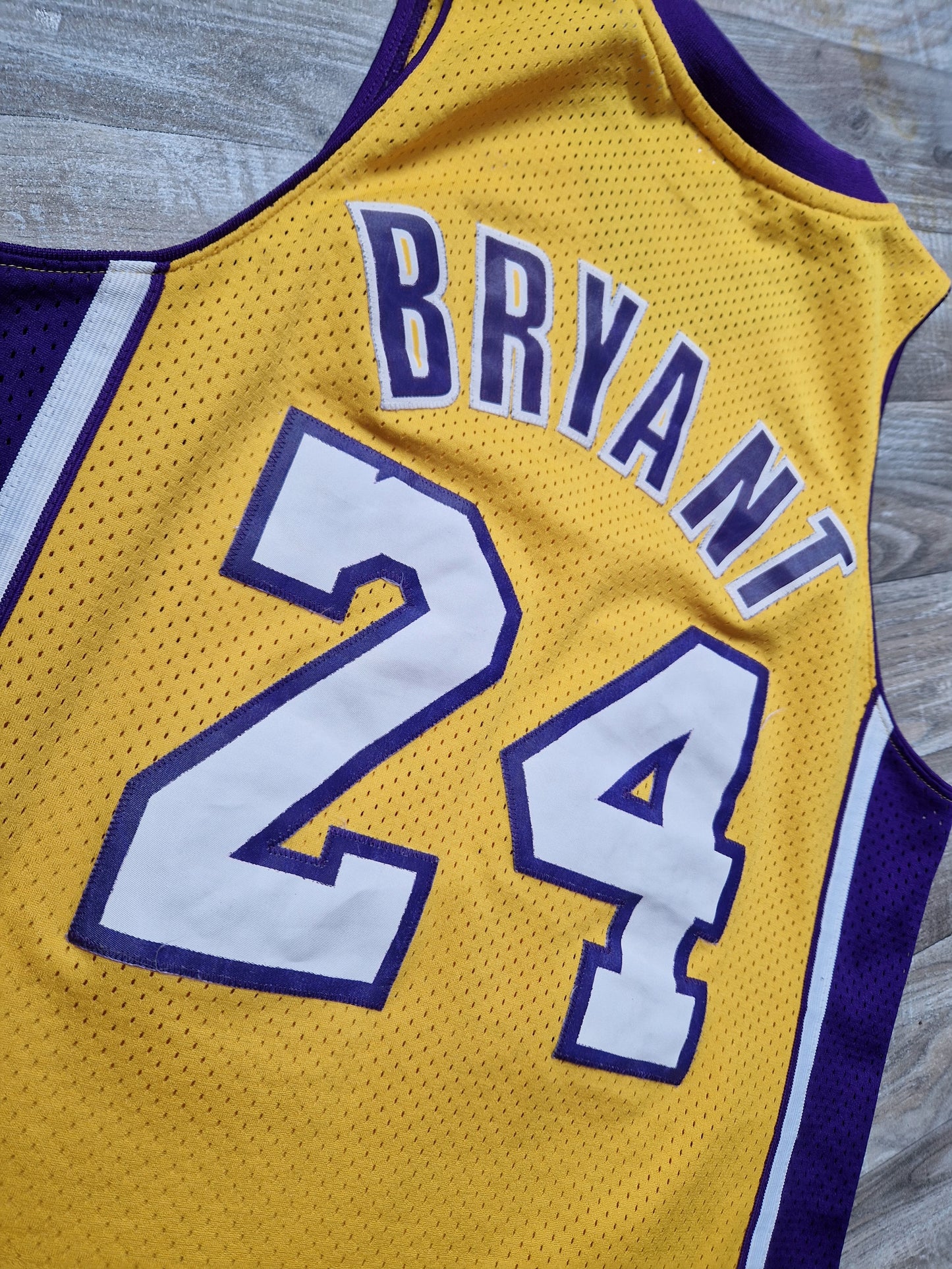 Kobe Bryant Los Angeles Lakers Jersey Size Small