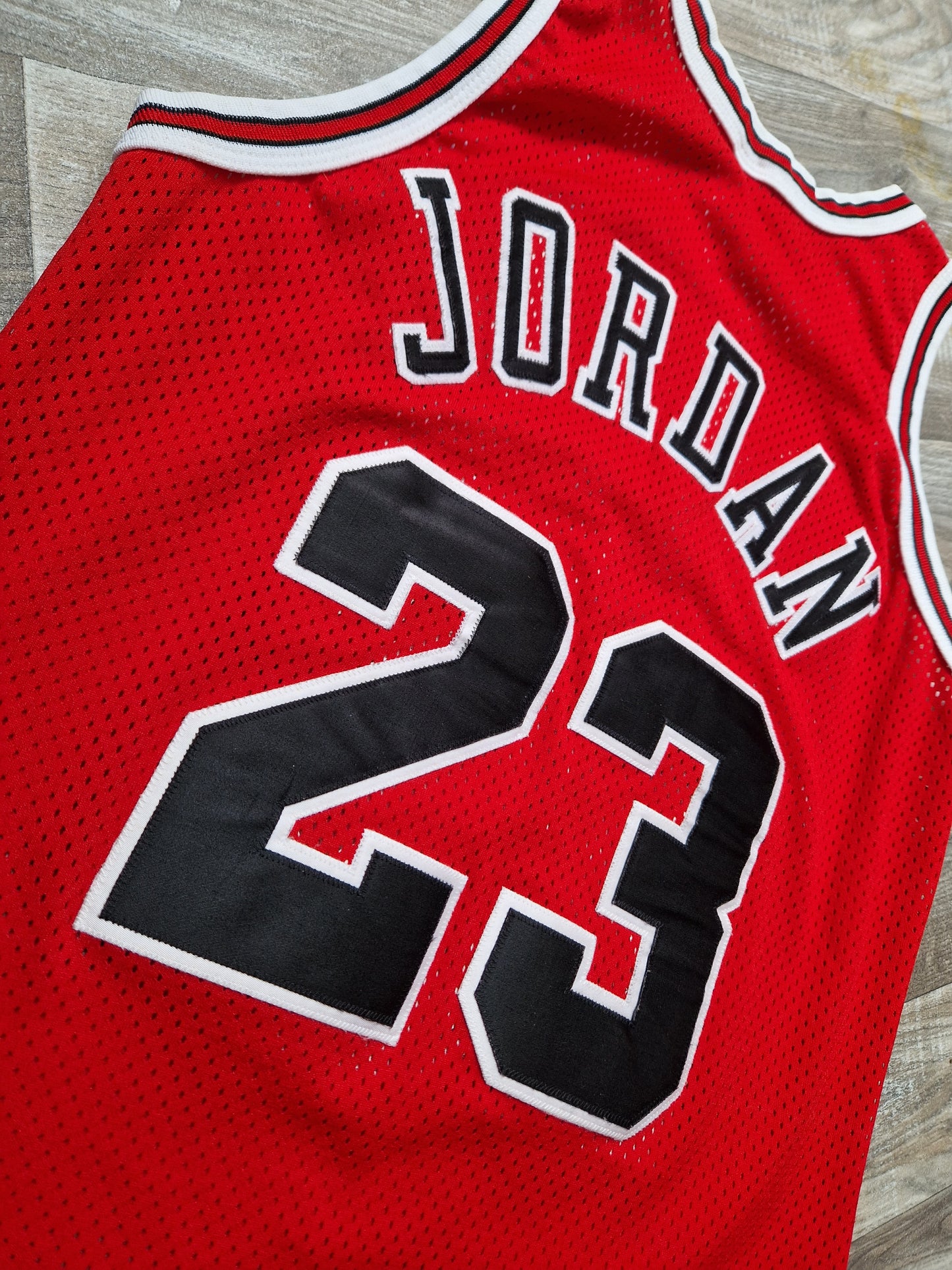 Michael Jordan Authentic Chicago Bulls Jersey Size Medium