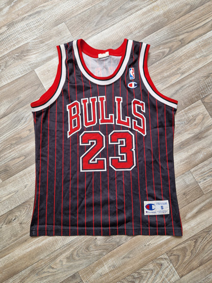 Michael Jordan Chicago Bulls Jersey Size Small