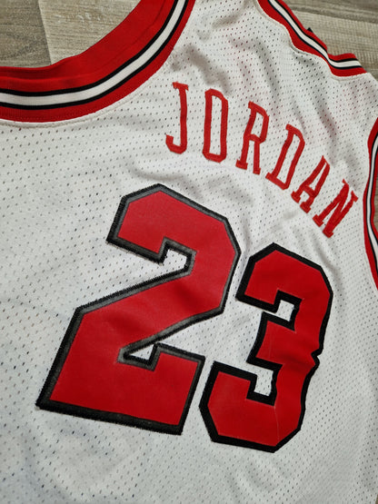Michael Jordan Chicago Bulls Jersey Size Medium