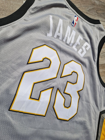 LeBron James Cleveland Cavaliers Jersey Size XL