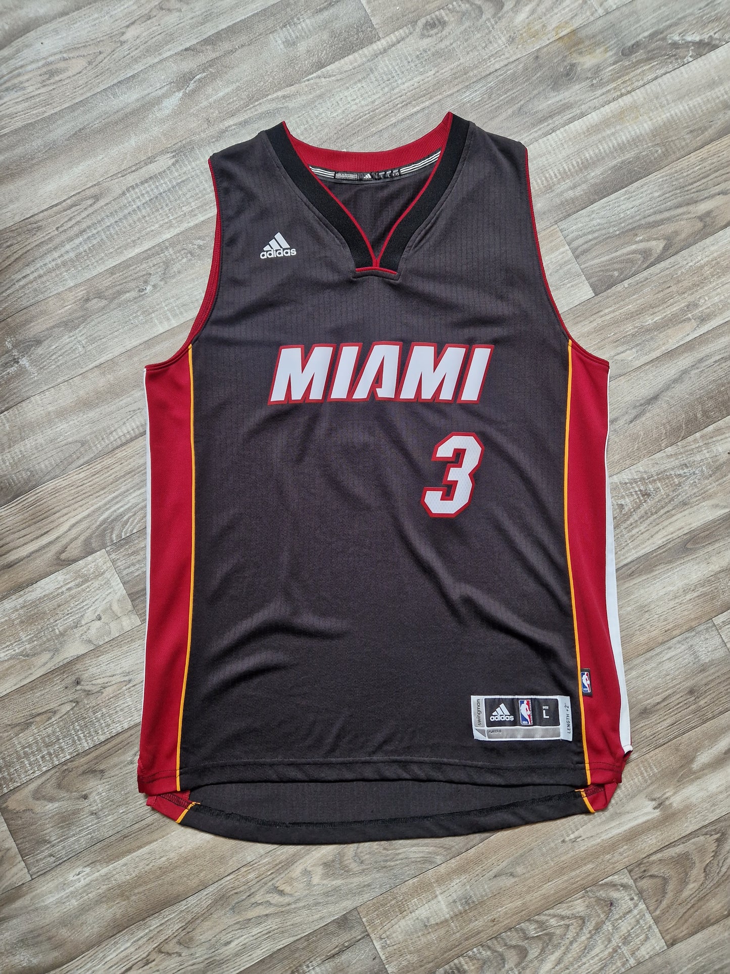 Dwyane Wade Miami Heat Jersey Size Large