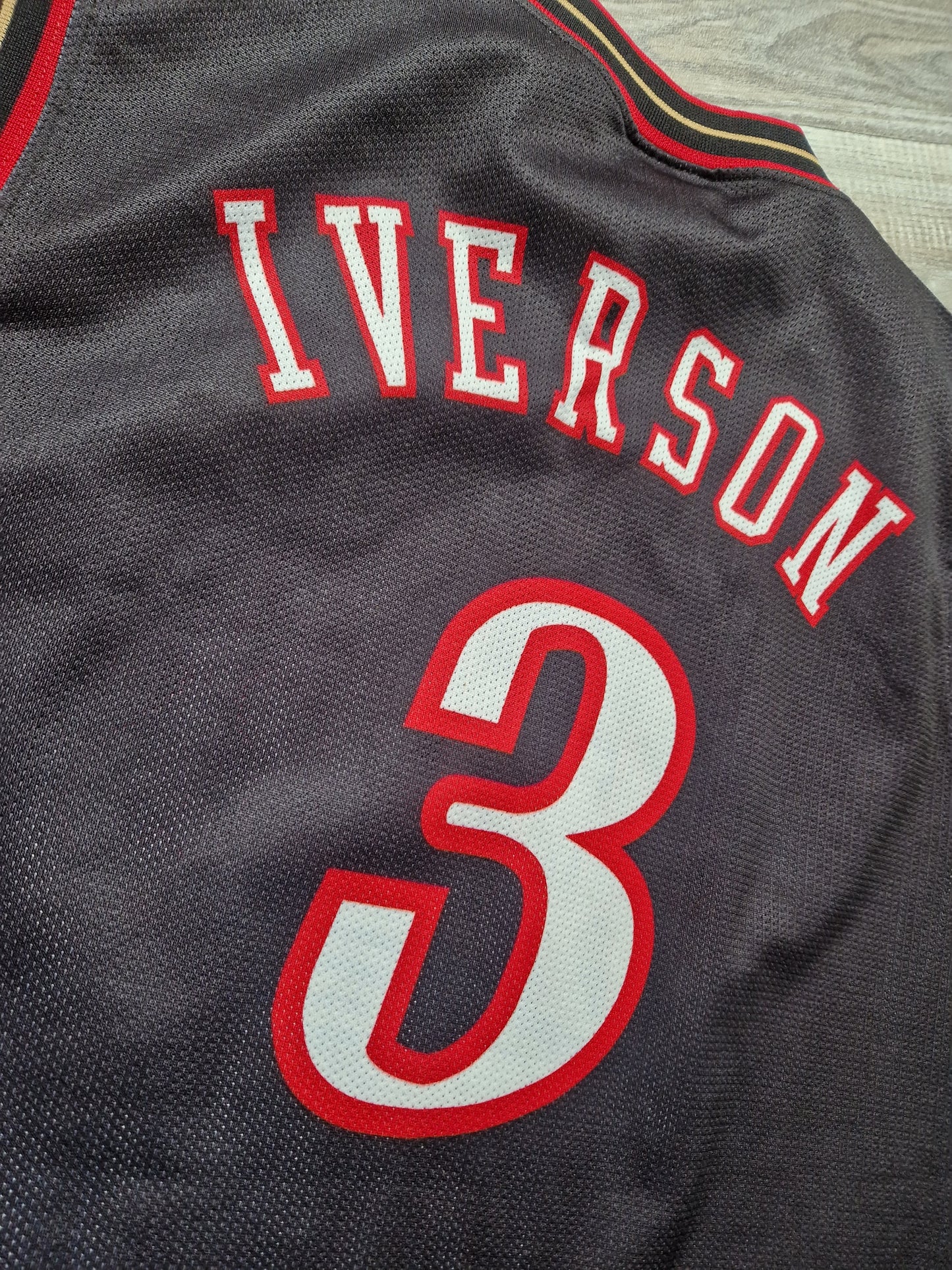 Allen Iverson Philadelphia 76ers Jersey Size Medium