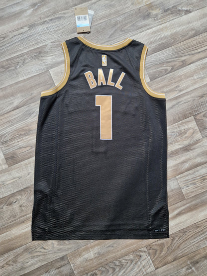 LaMelo Ball Charlotte Hornets Jersey Size Medium