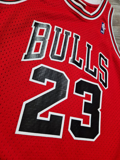 Michael Jordan Authentic Chicago Bulls Jersey Size Medium