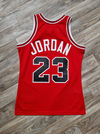 Michael Jordan Authentic Chicago Bulls Jersey Size Medium