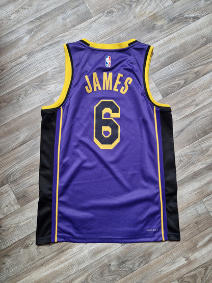 LeBron James Los Angeles Lakers Jersey Size Medium