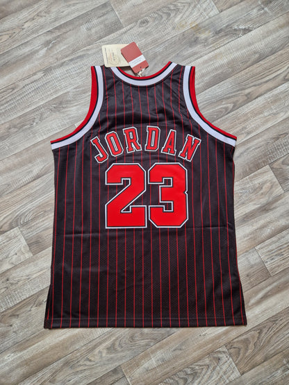 Michael Jordan Authentic Chicago Bulls Jersey Size Large