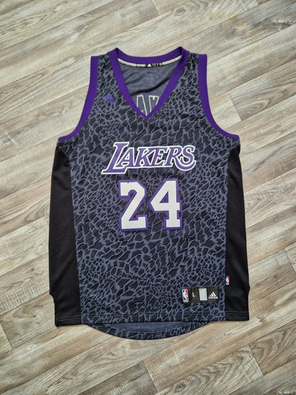 Kobe Bryant Los Angeles Lakers Jersey Size Large