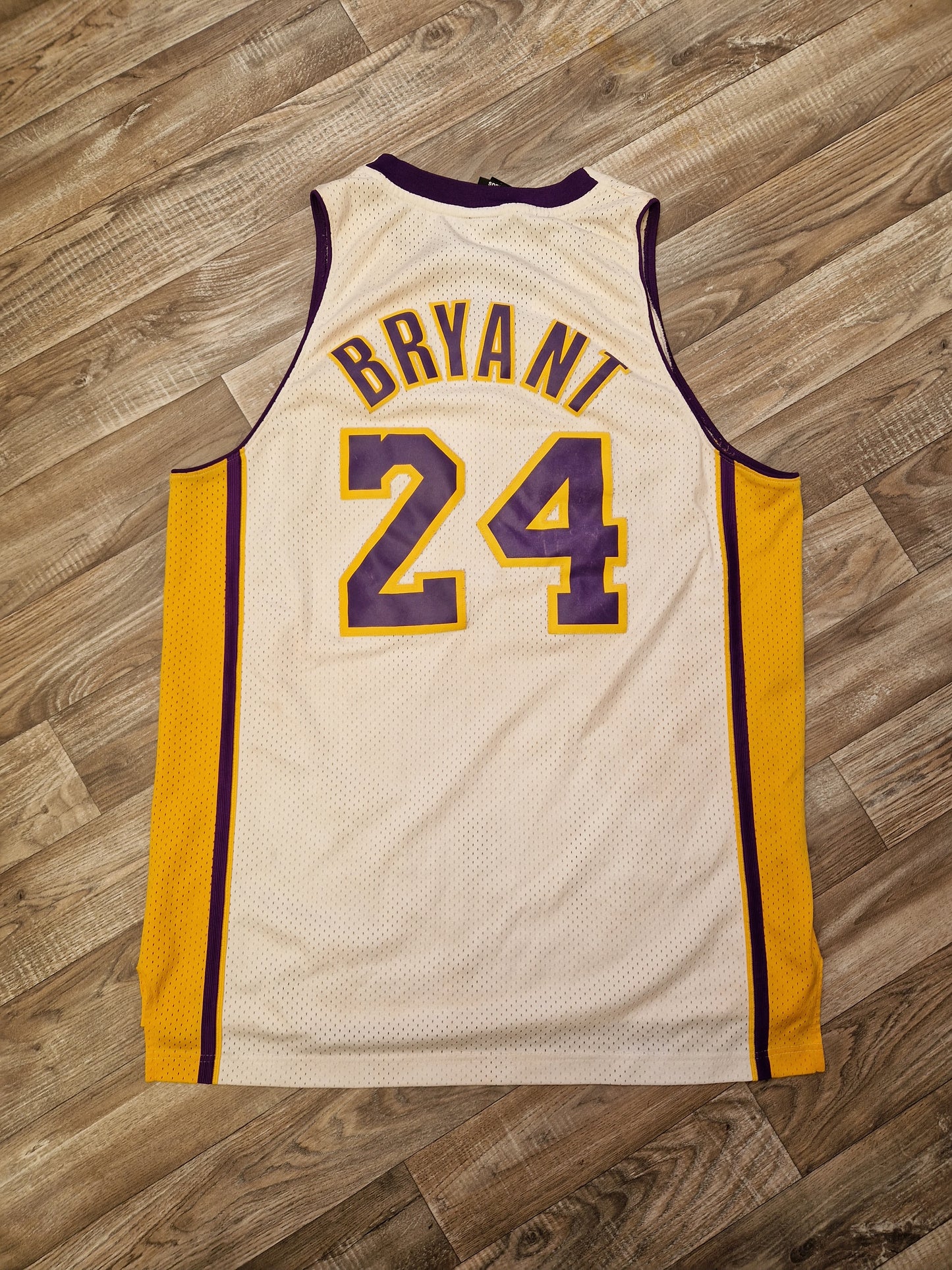 Kobe Bryant Los Angeles Lakers Jersey Size Large