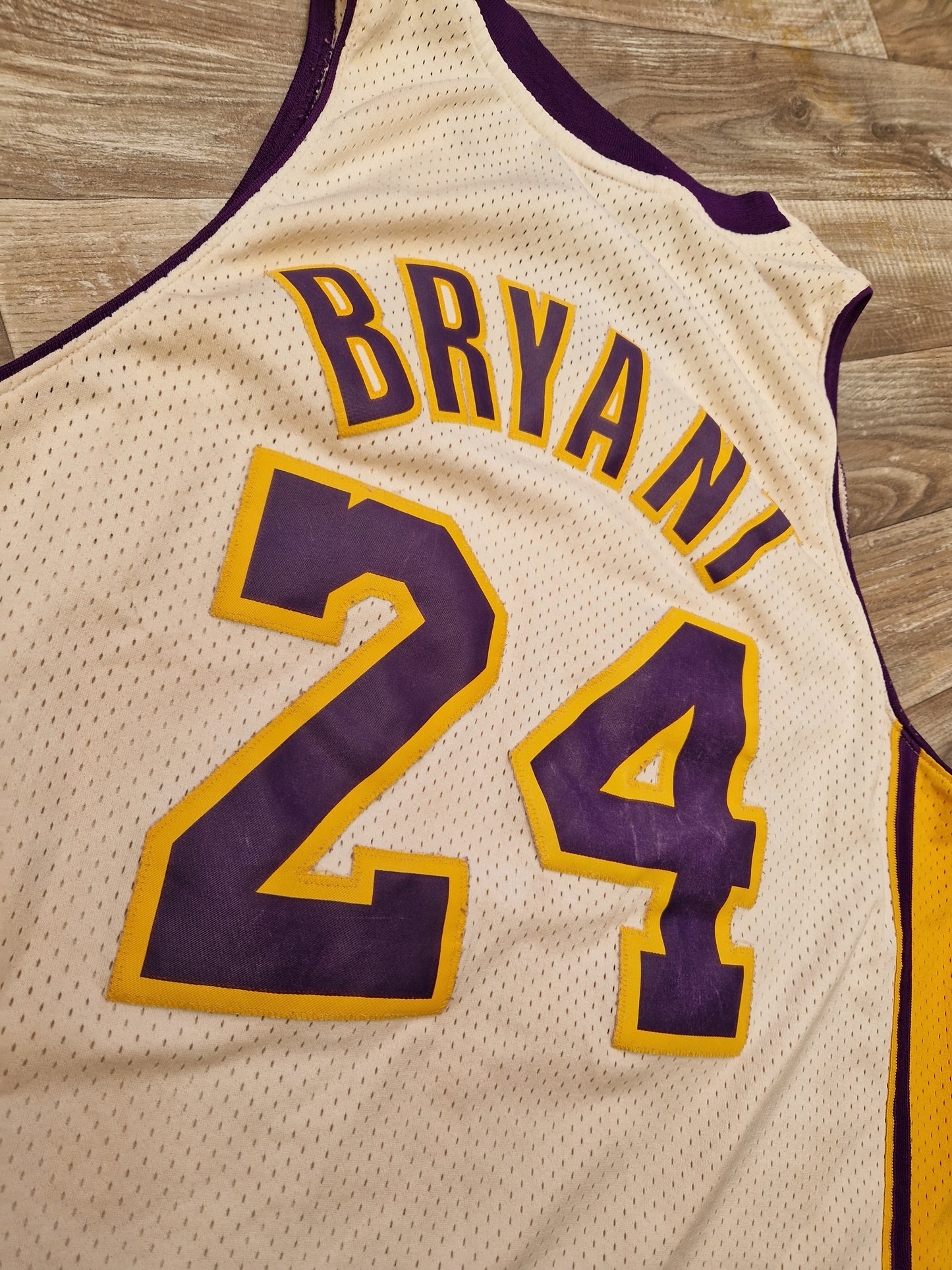 Kobe Bryant Los Angeles Lakers Jersey Size Large