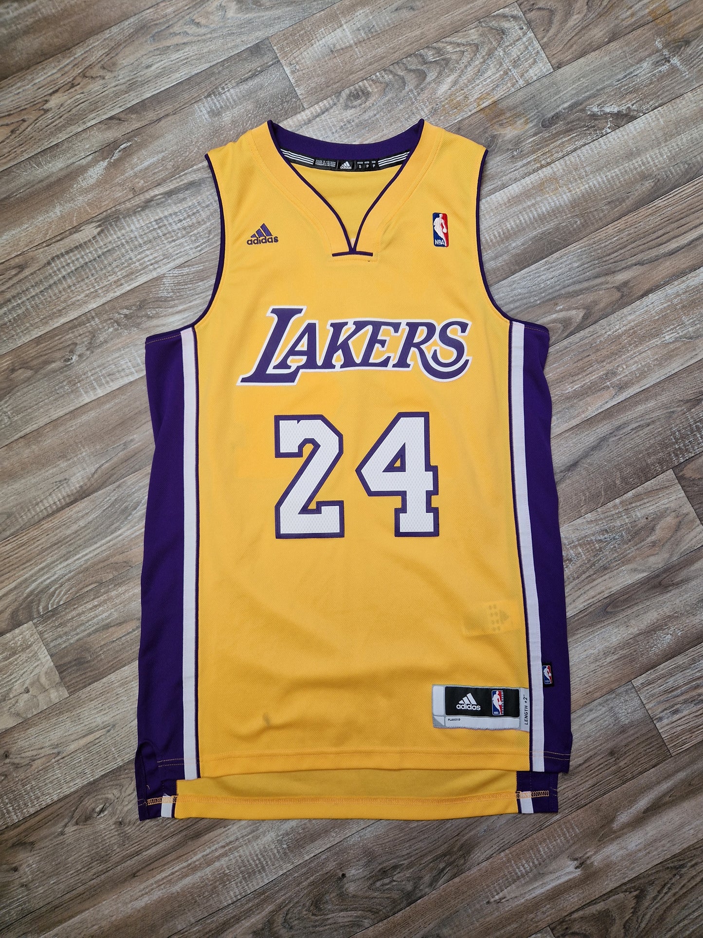 Kobe Bryant Los Angeles Lakers Jersey Size Small