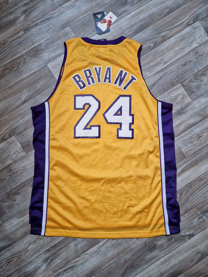 Kobe Bryant Los Angeles Lakers Jersey Size XL
