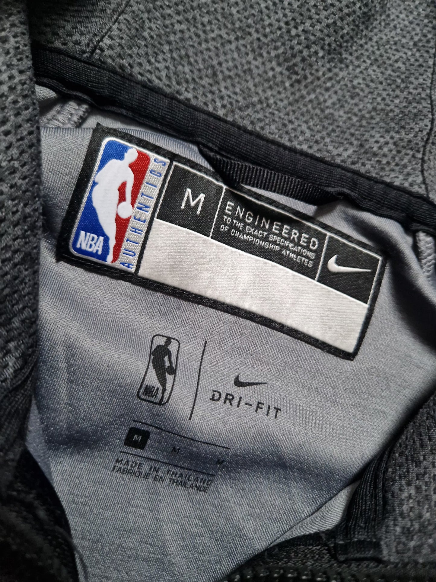 Philadelphia 76ers Warm Up Jacket Size Medium