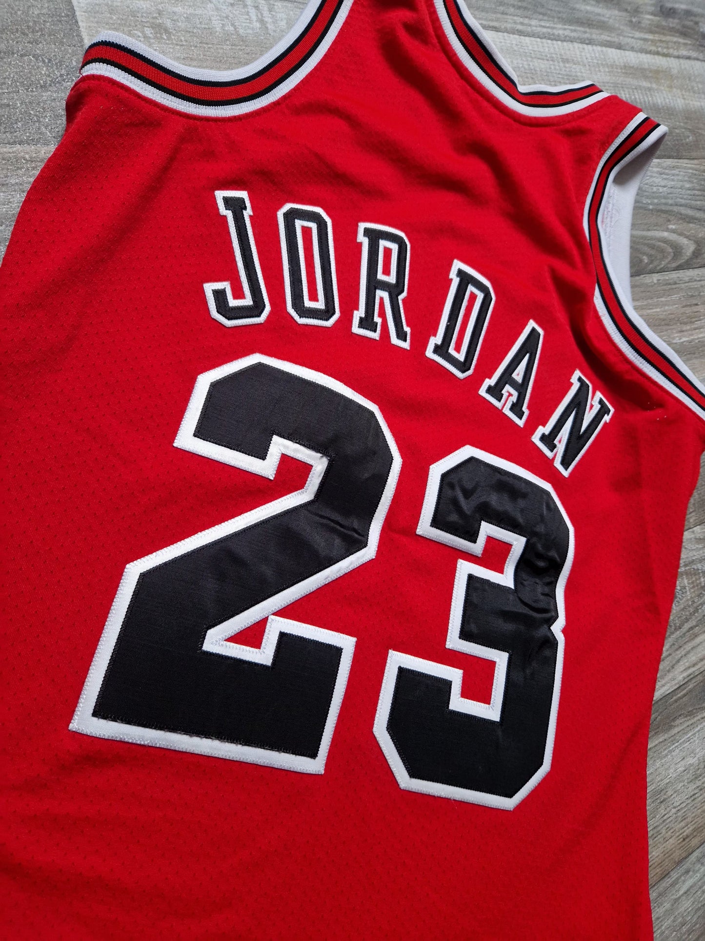 Michael Jordan Authentic Chicago Bulls Jersey Size Small