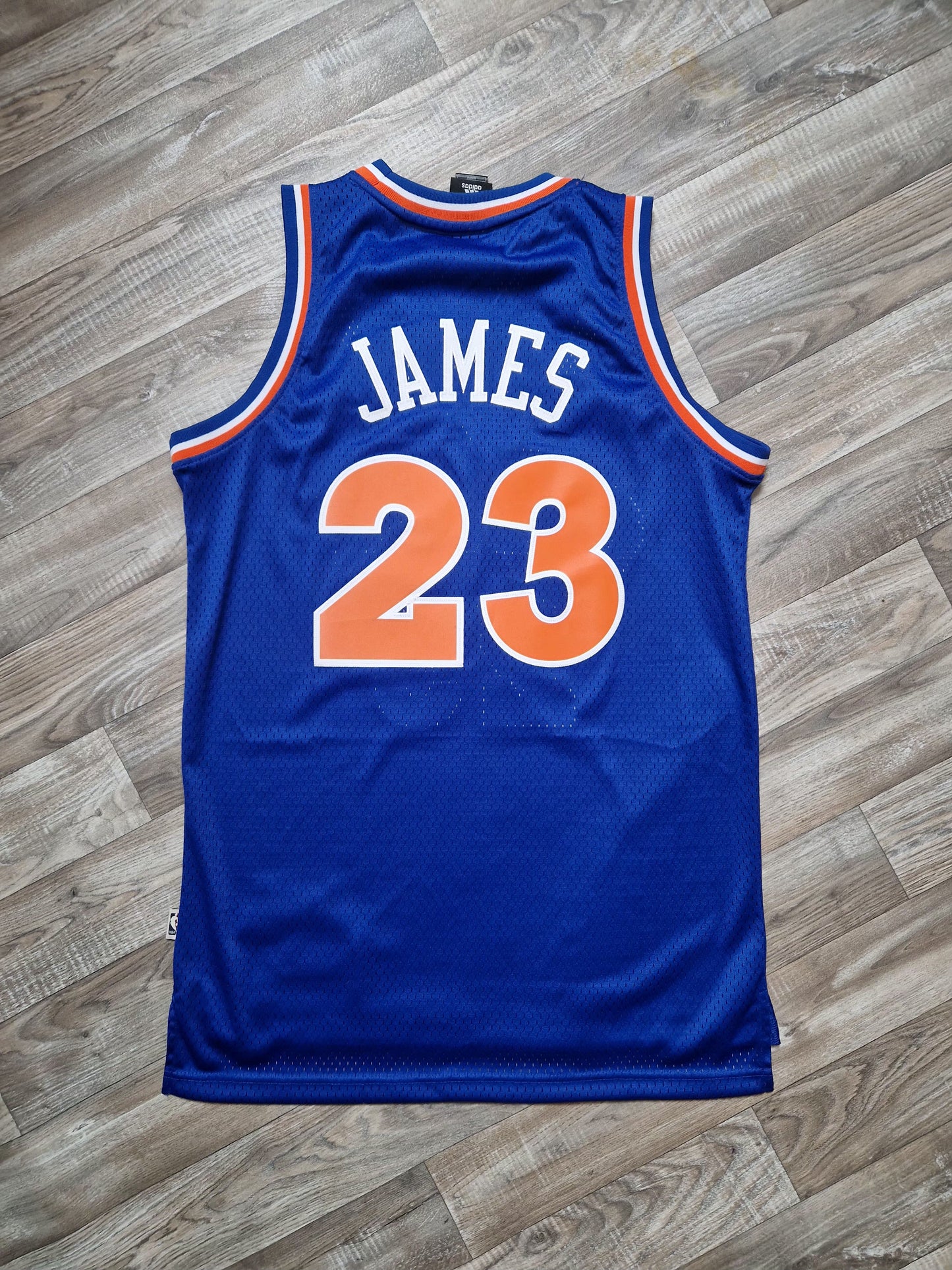 LeBron James Cleveland Cavaliers Jersey Size Medium