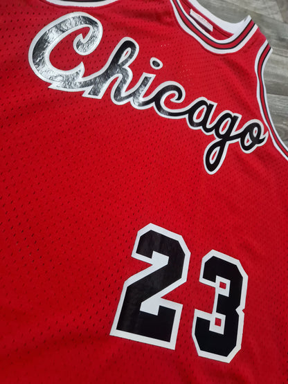 Michael Jordan Authentic Chicago Bulls Jersey Size Medium
