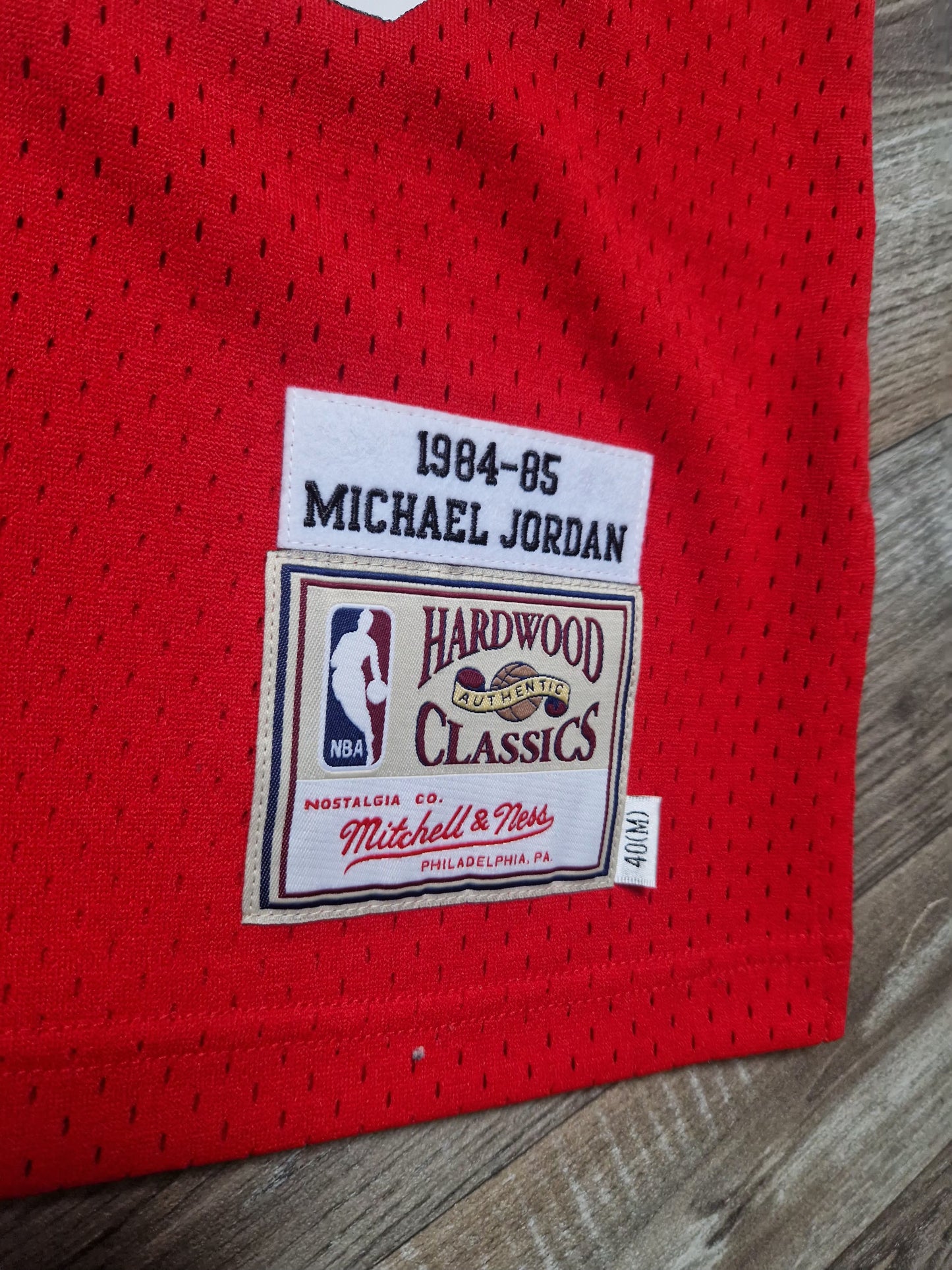 Michael Jordan Authentic Chicago Bulls Jersey Size Medium