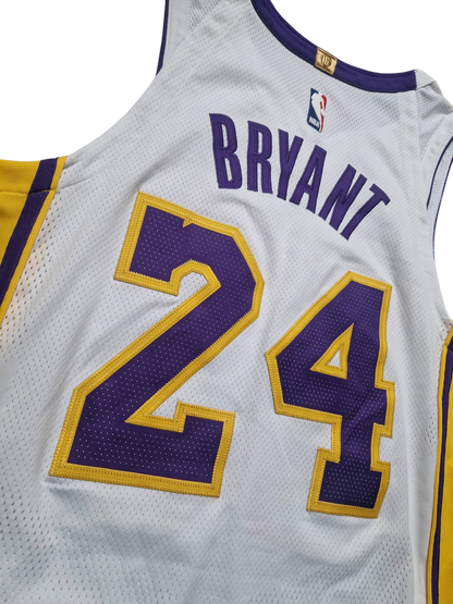 Kobe Bryant Authentic Los Angeles Lakers Jersey Size Medium