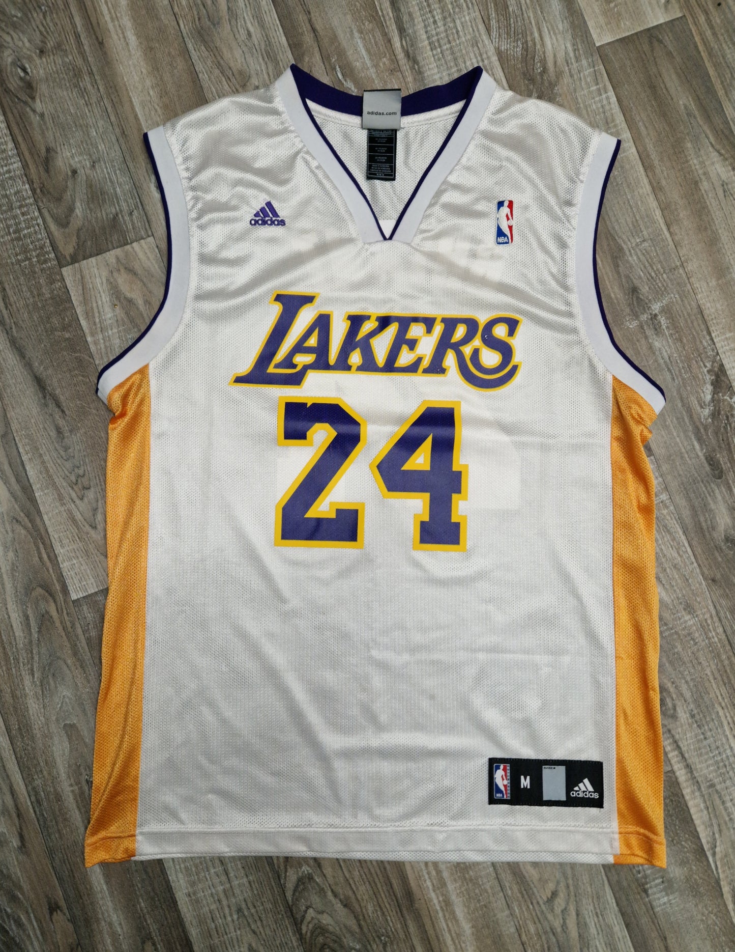 Kobe Bryant Los Angeles Lakers Jersey Size Medium