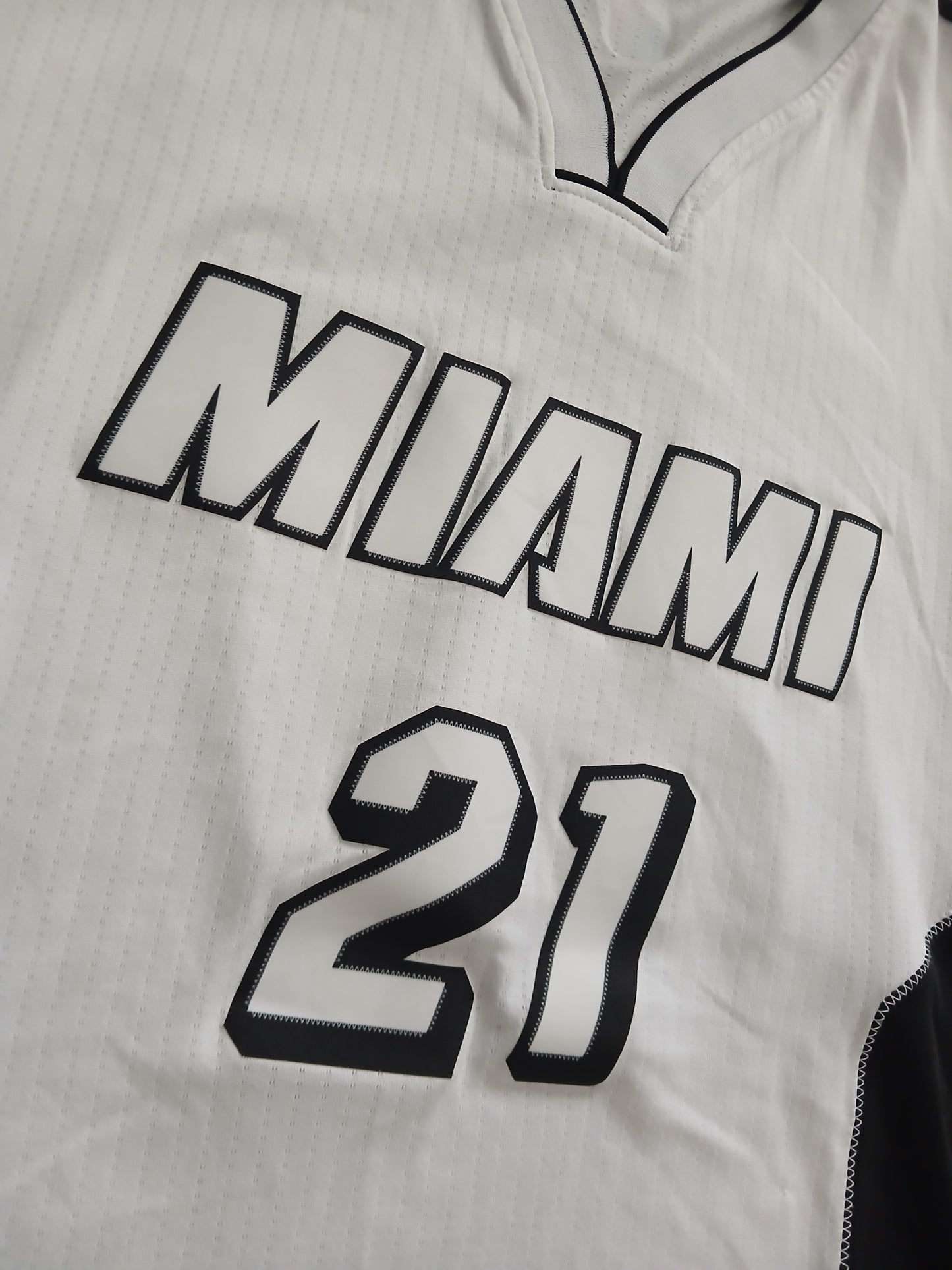 Hassan Whiteside Miami Heat Jersey Size Medium