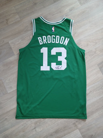 Malcolm Brogdon Authentic Boston Celtics Signed Jersey Size Large
