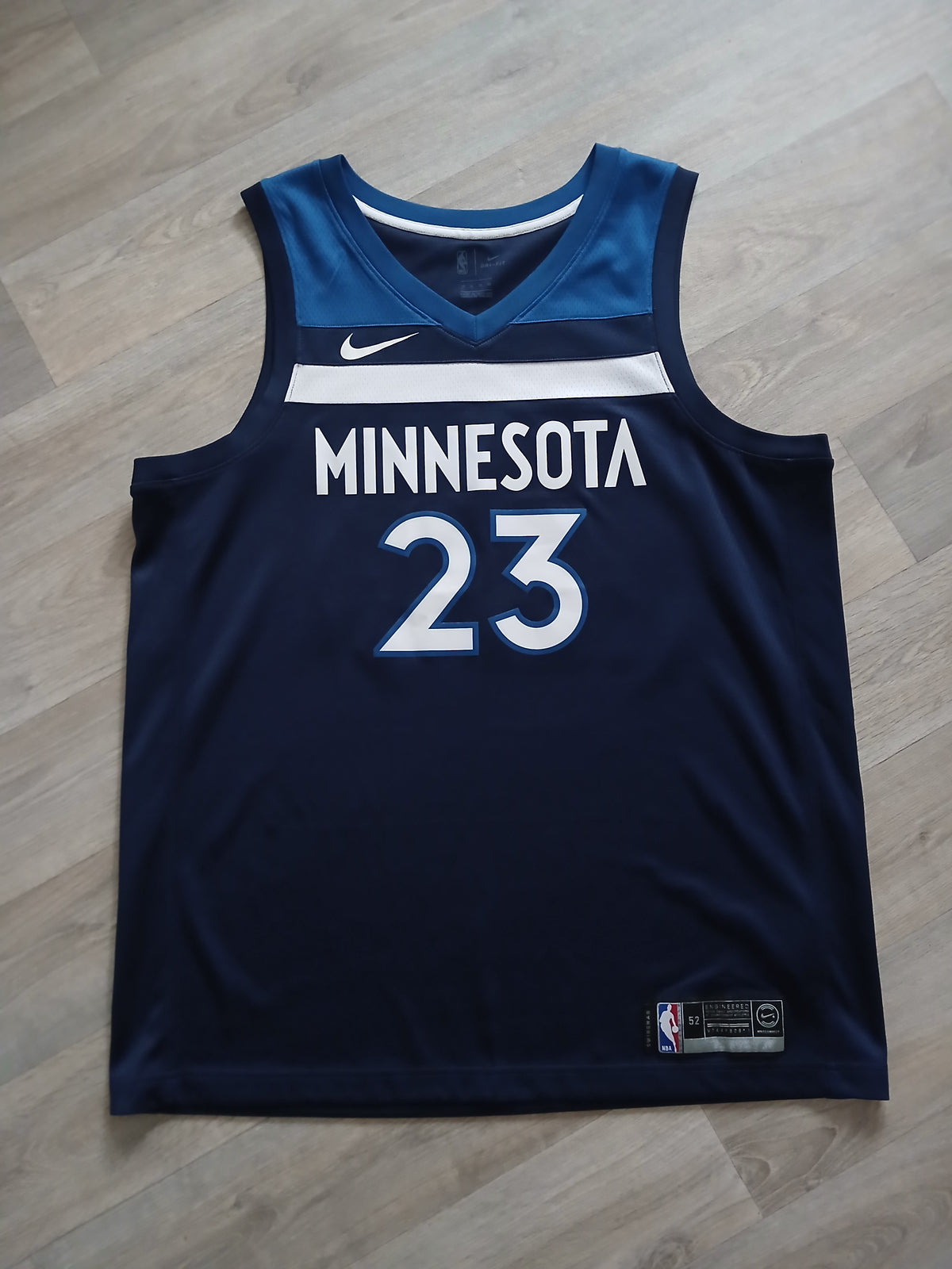 Jimmy Butler Minnesota Timberwolves Jersey Size XL