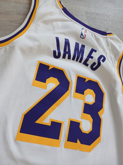 LeBron James Los Angeles Lakers Jersey Size XL