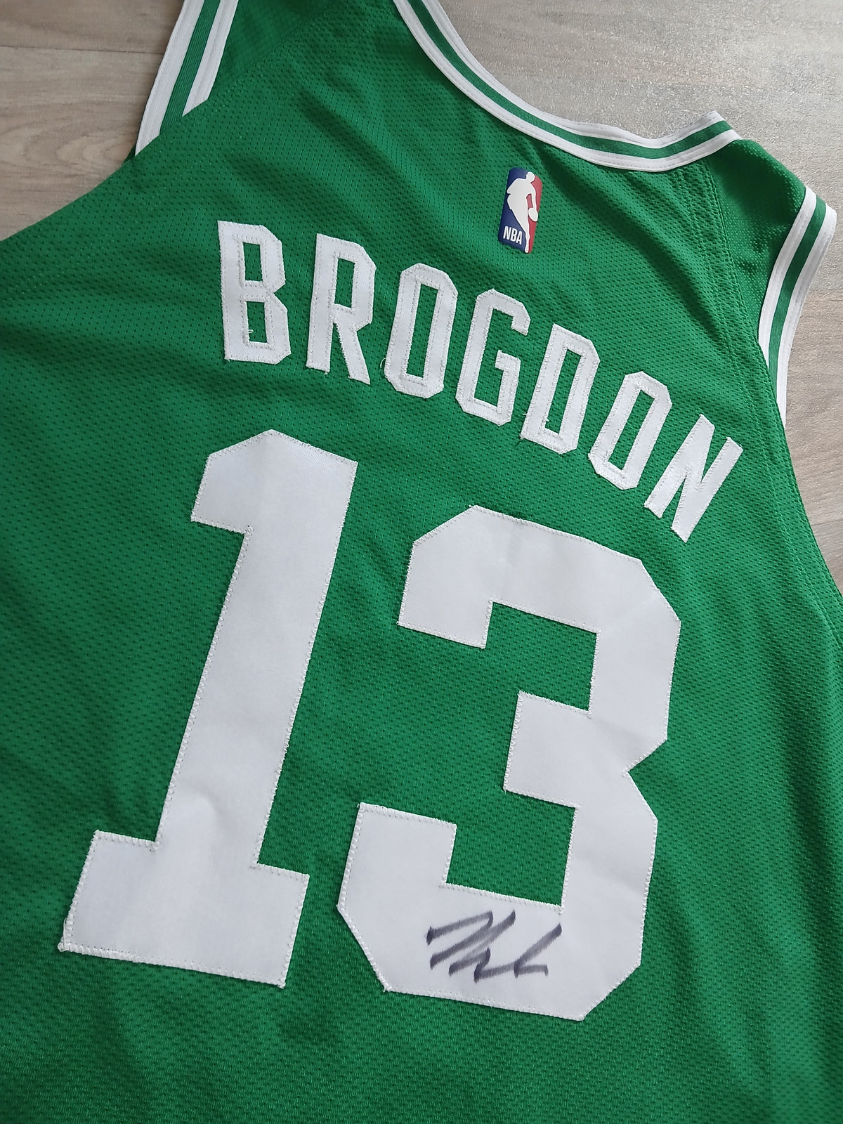 Malcolm Brogdon Authentic Boston Celtics Signed Jersey Size Large