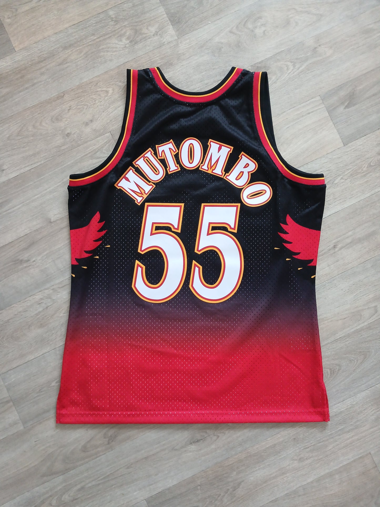 Dikembe Mutombo Atlanta Hawks Jersey Size Large