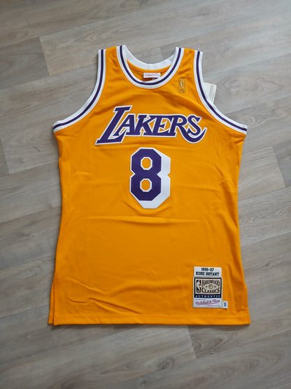 Kobe Bryant Authentic Los Angeles Lakers Jersey Size Medium