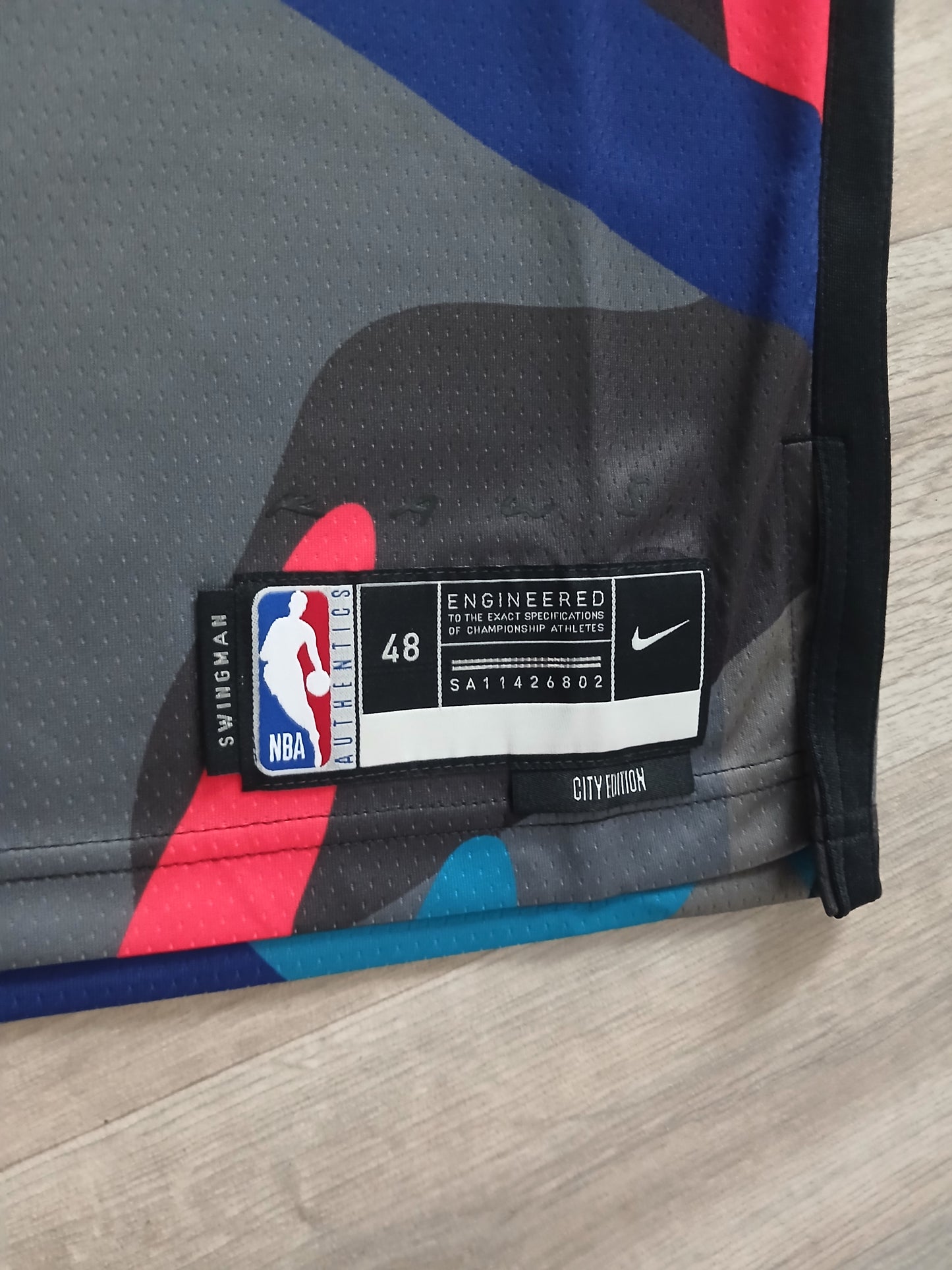 Brooklyn Nets X KAWS Blank Jersey Size Large
