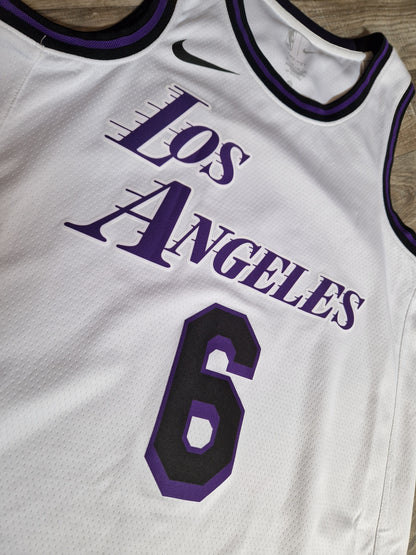 LeBron James Los Angeles Lakers Jersey Size Medium