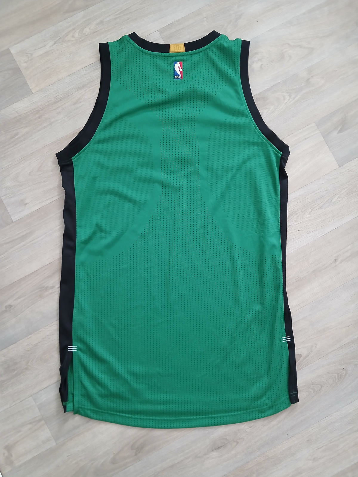 Blank Game Issued Authentic Boston Celtics Jersey Size XL