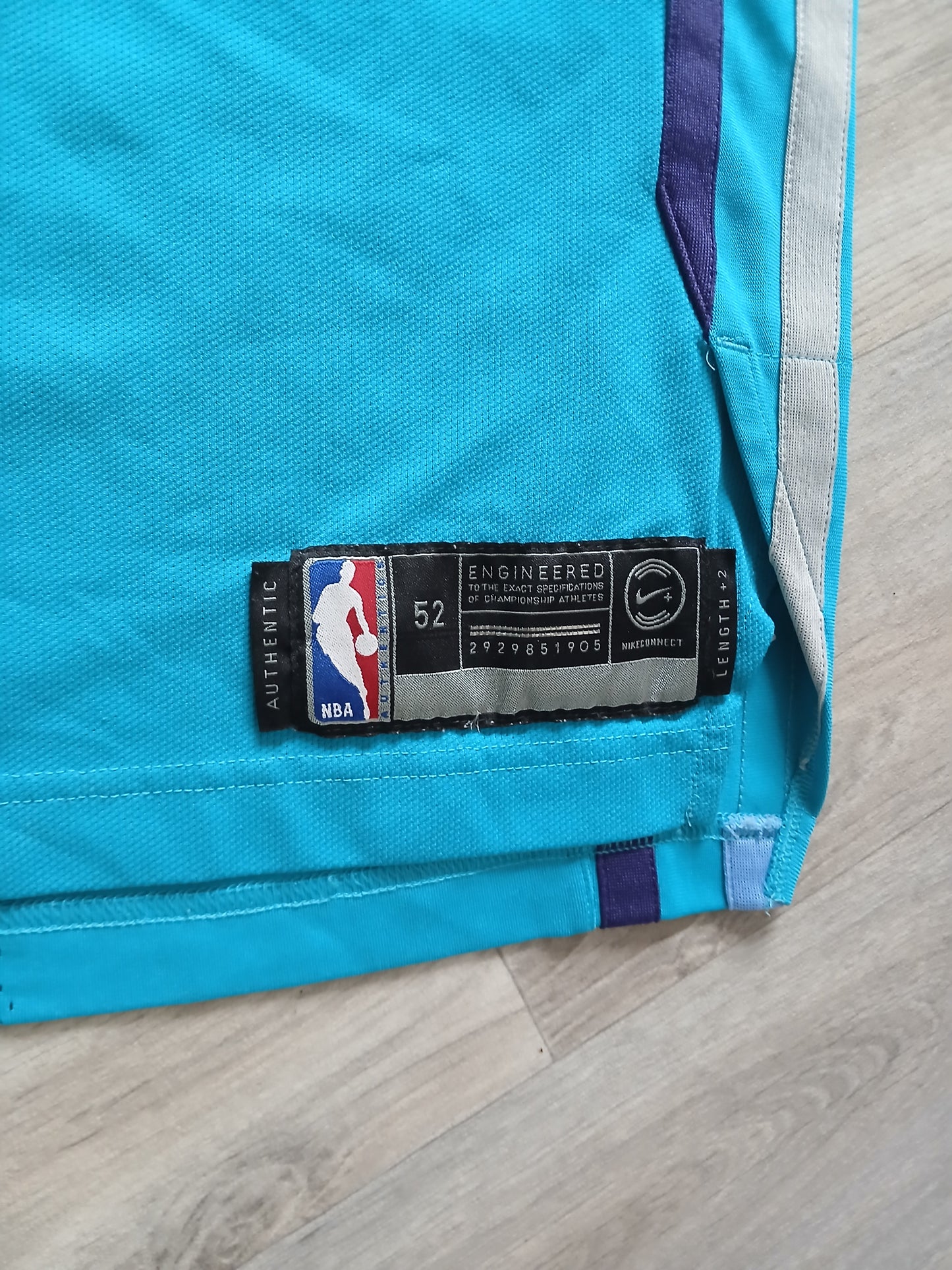 Kemba Walker Authentic Charlotte Hornets Jersey Size XL