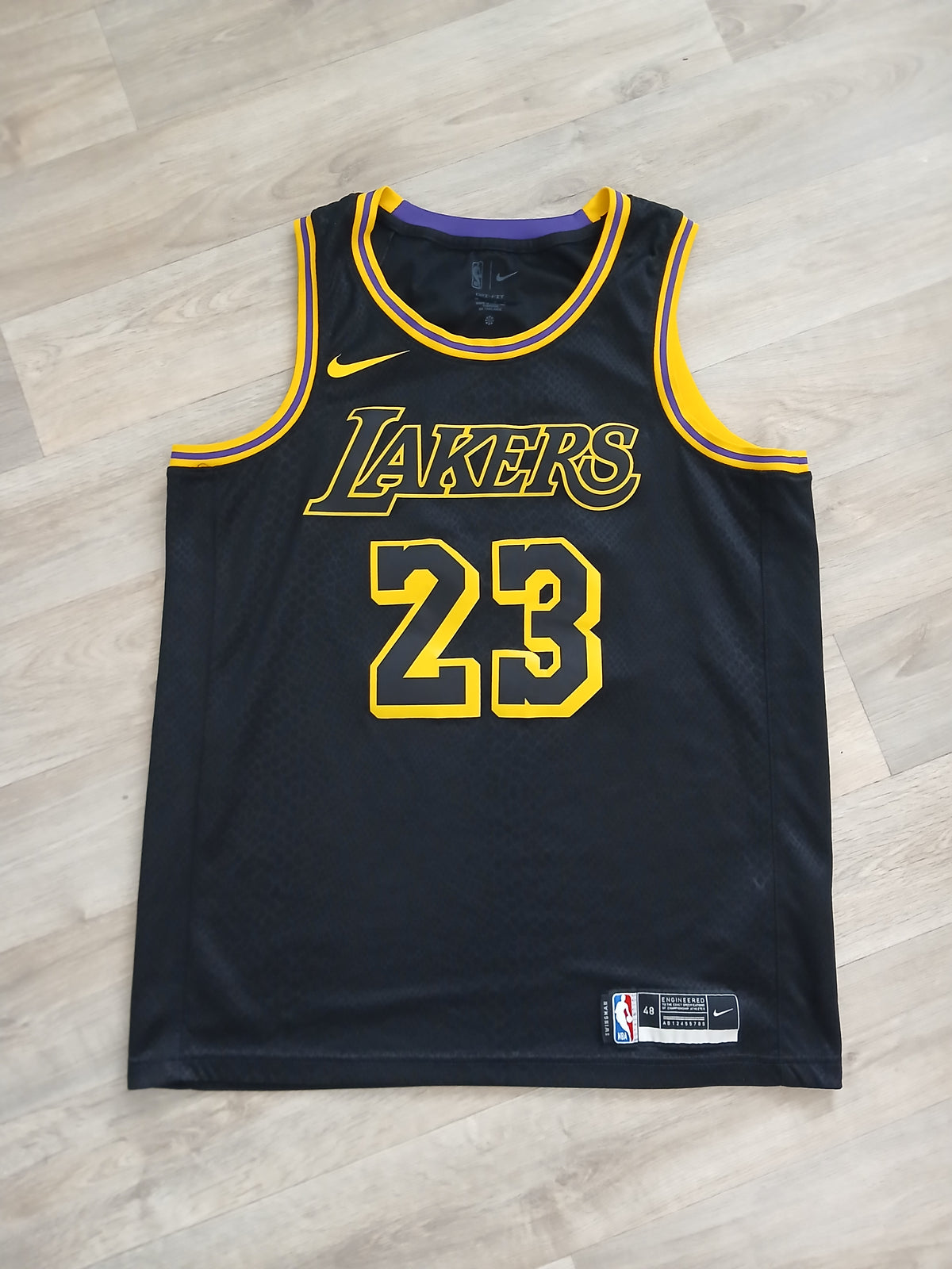LeBron James Los Angeles Lakers Jersey Size Large