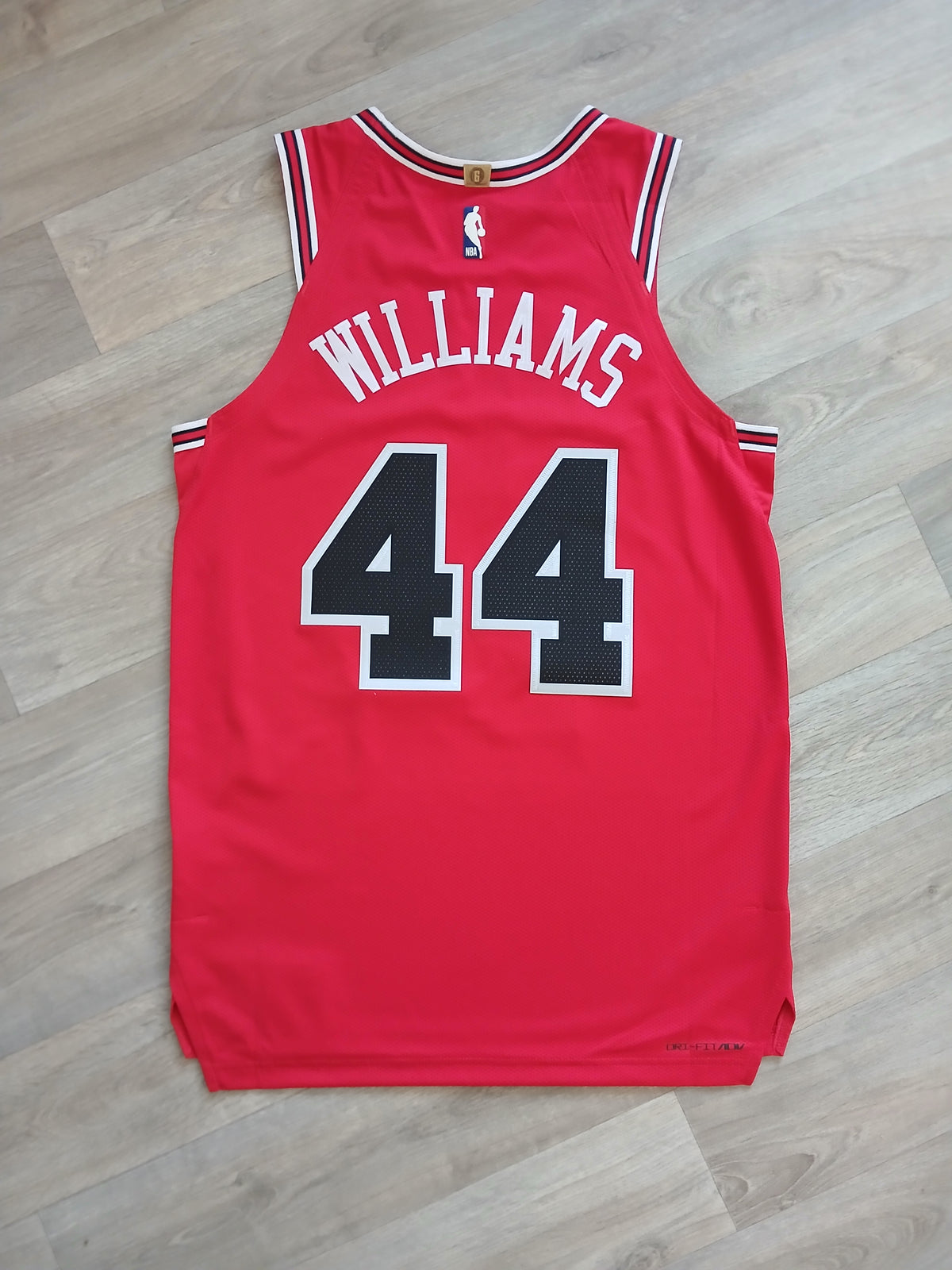Patrick Williams Authentic Chicago Bulls Jersey Size Medium