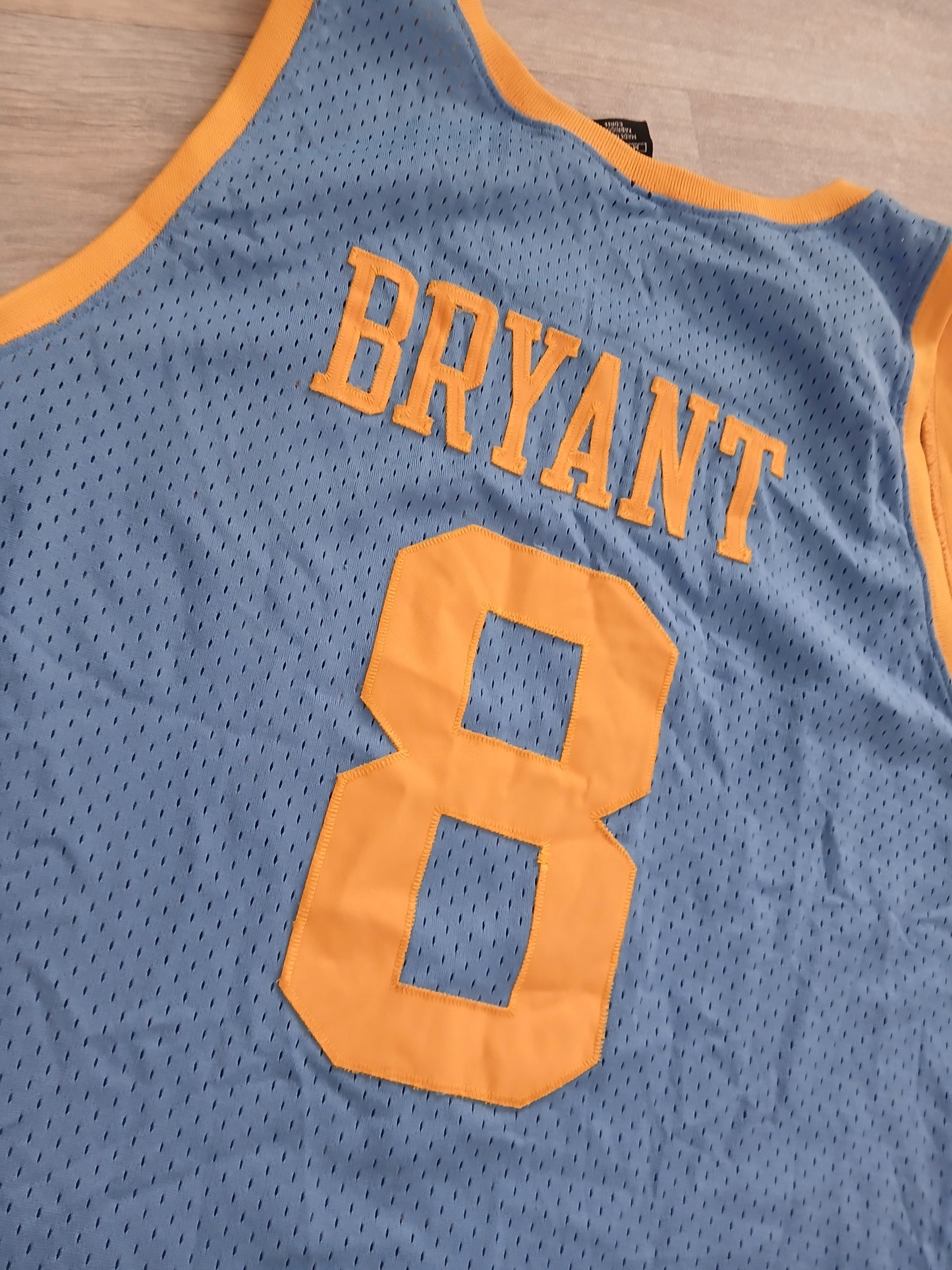 Kobe Bryant Los Angeles Lakers Jersey Size Medium