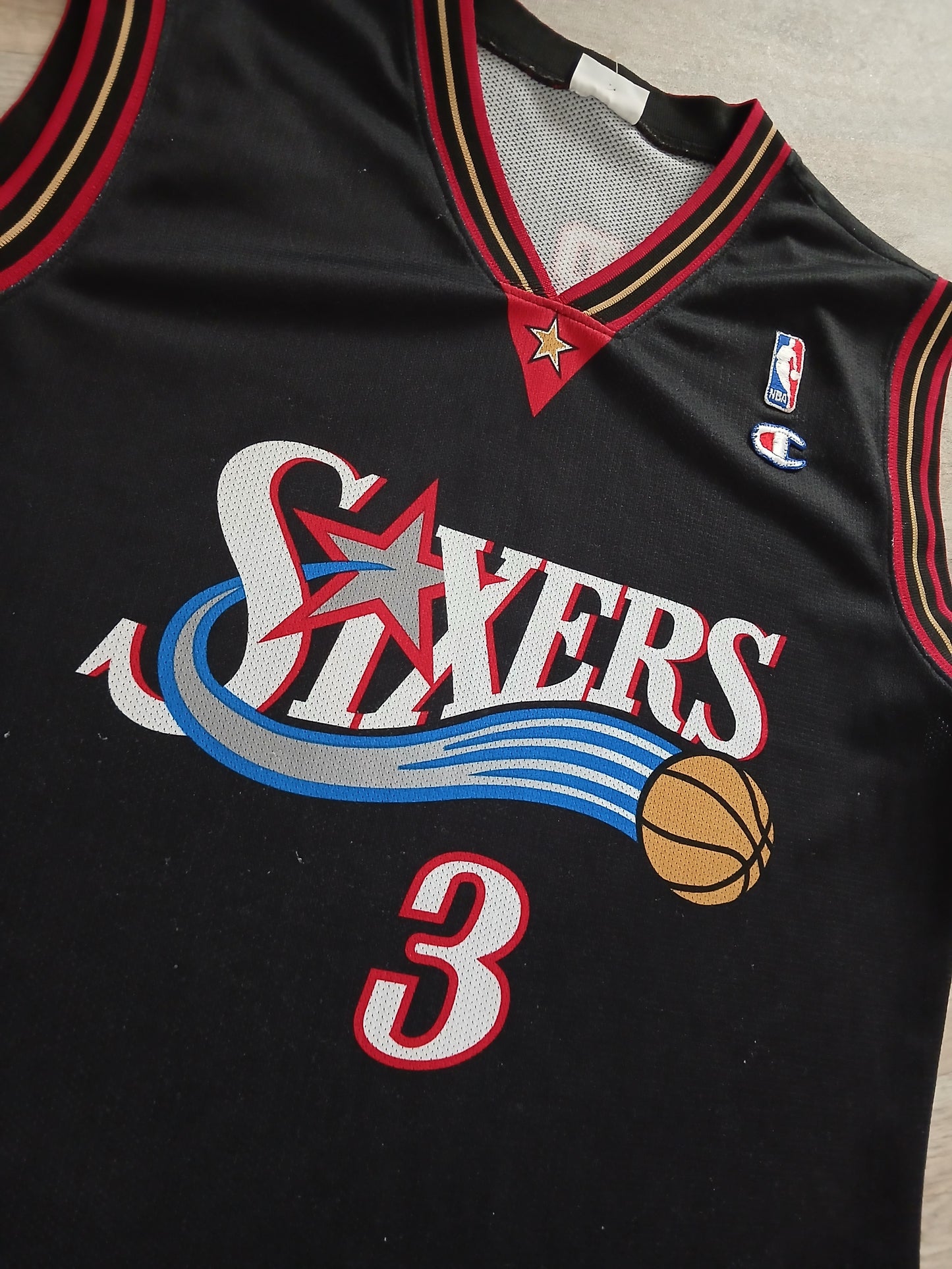 Allen Iverson Philadelphia 76ers Jersey Size Large