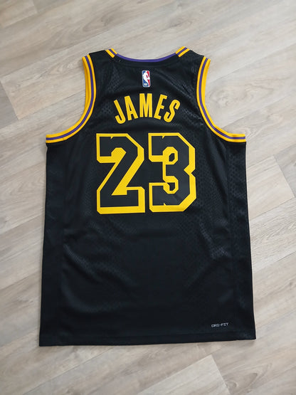 LeBron James Los Angeles Lakers Jersey Size Medium