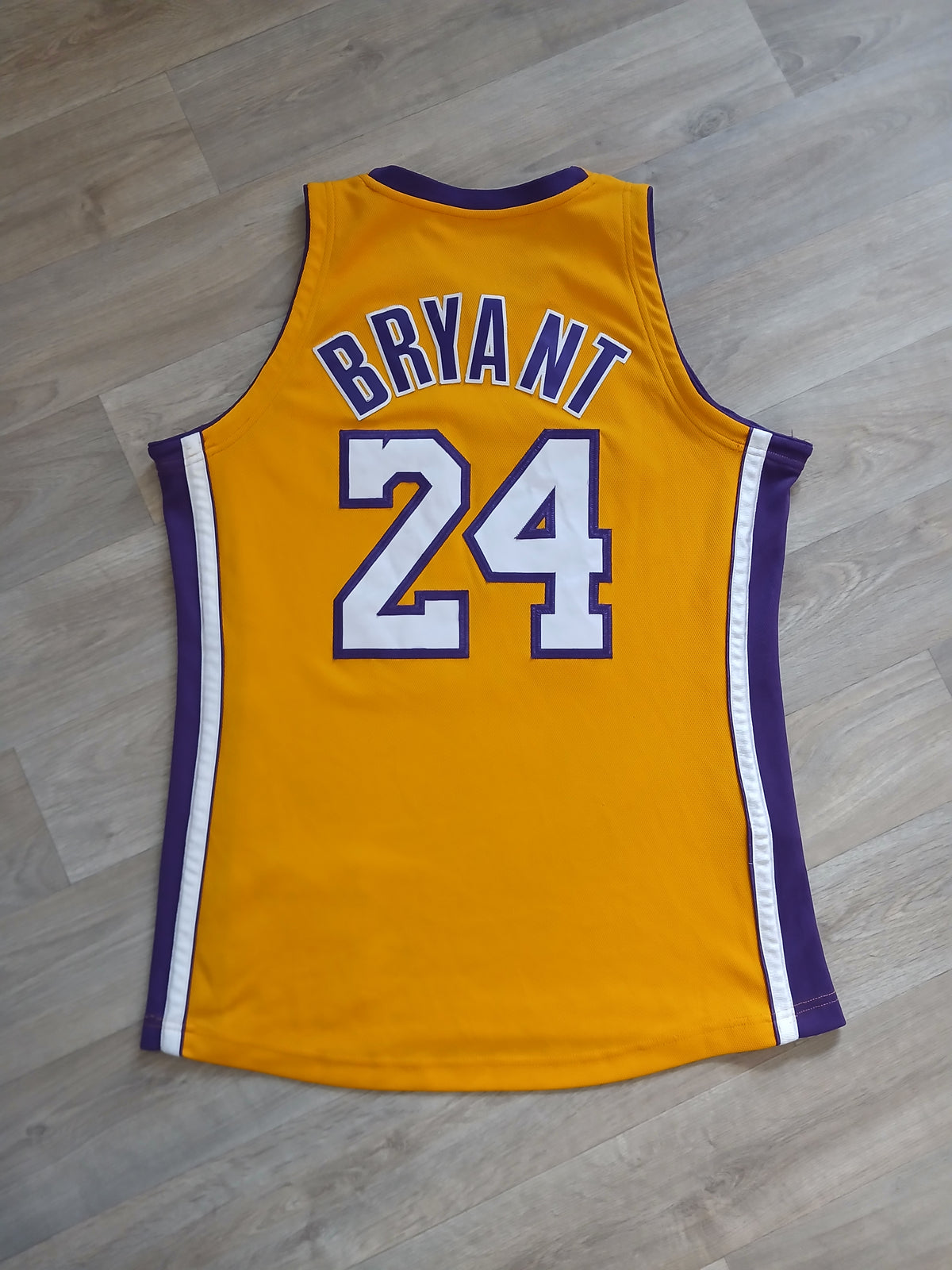 Kobe Bryant Authentic Los Angeles Lakers Jersey Size Large