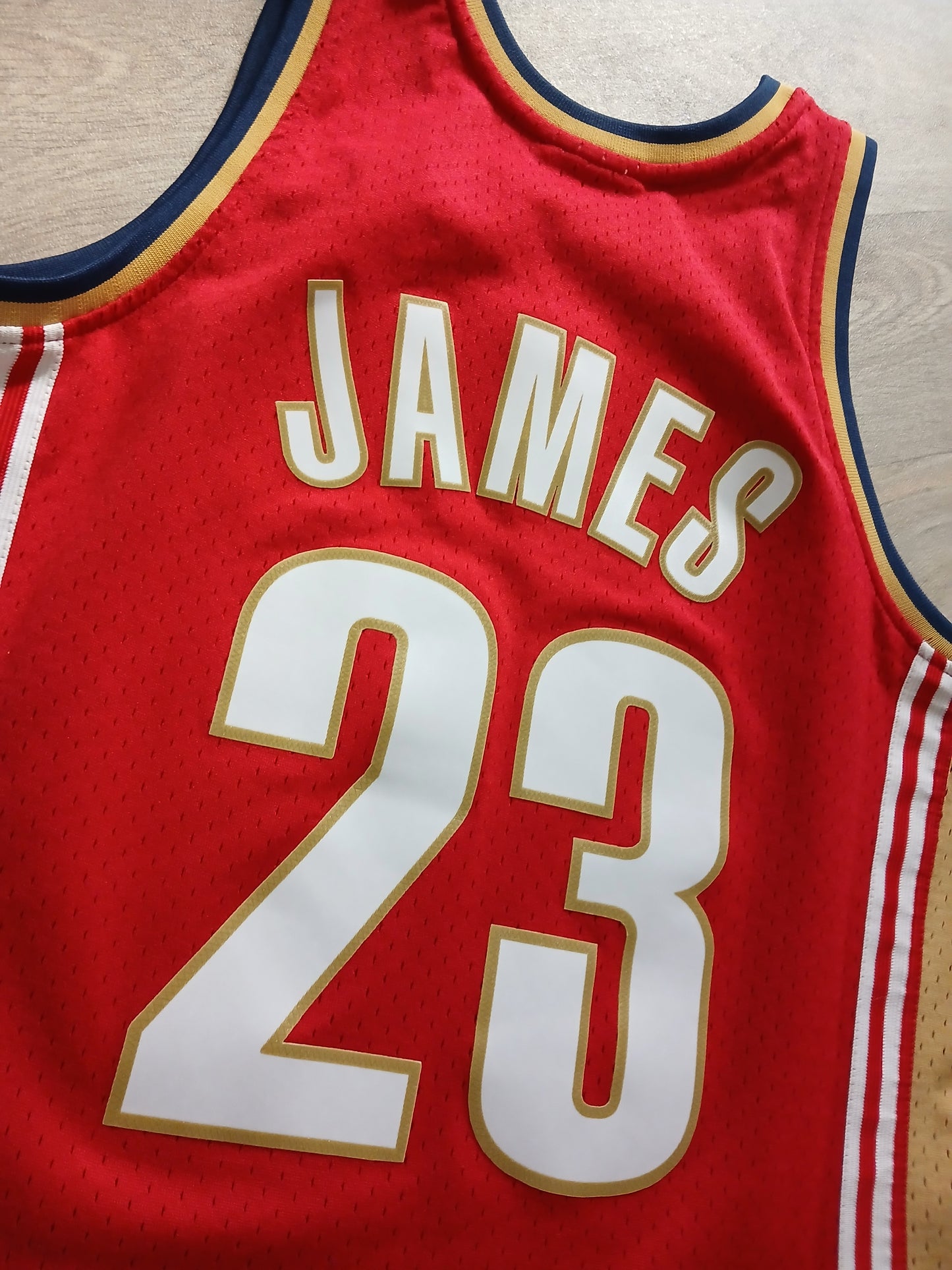 LeBron James Cleveland Cavaliers Jersey Size Medium