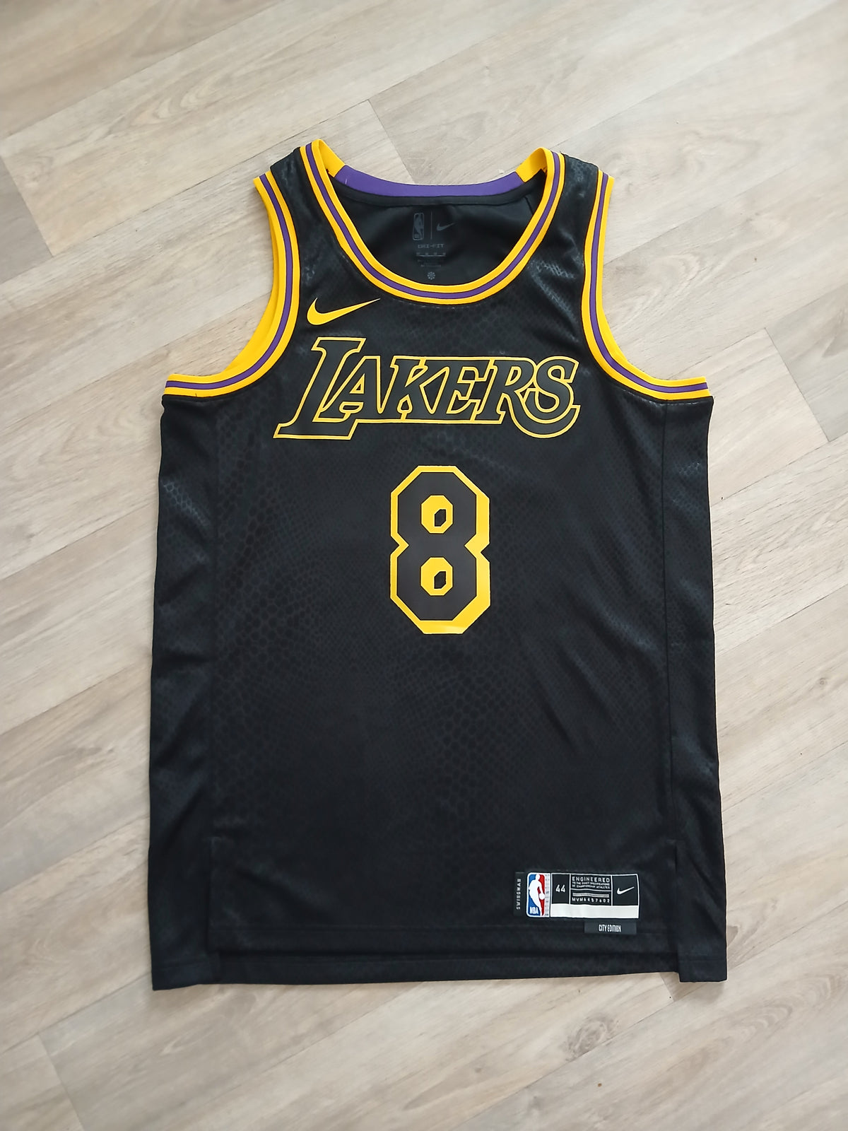 Kobe Bryant Los Angeles Lakers Jersey Size Medium